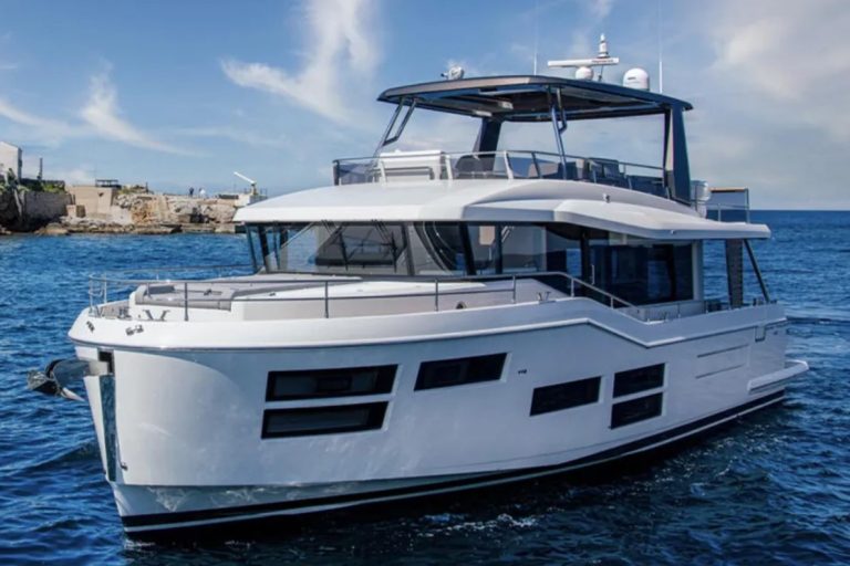 BENETEAU TRAWLER 62