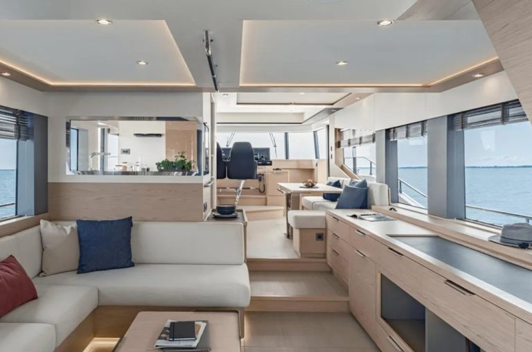 BENETEAU TRAWLER 62