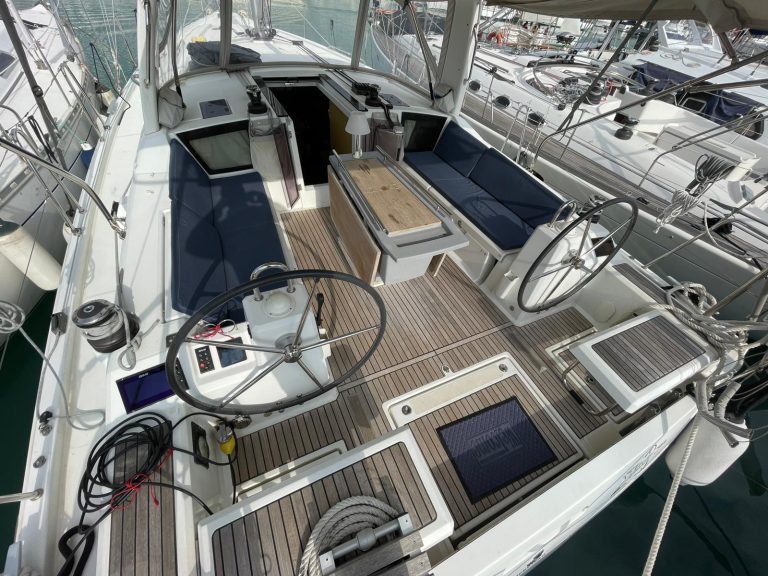 OCEANIS 41.1 – 2019