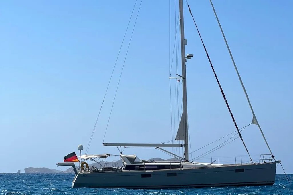 BENETEAU SENSE 55