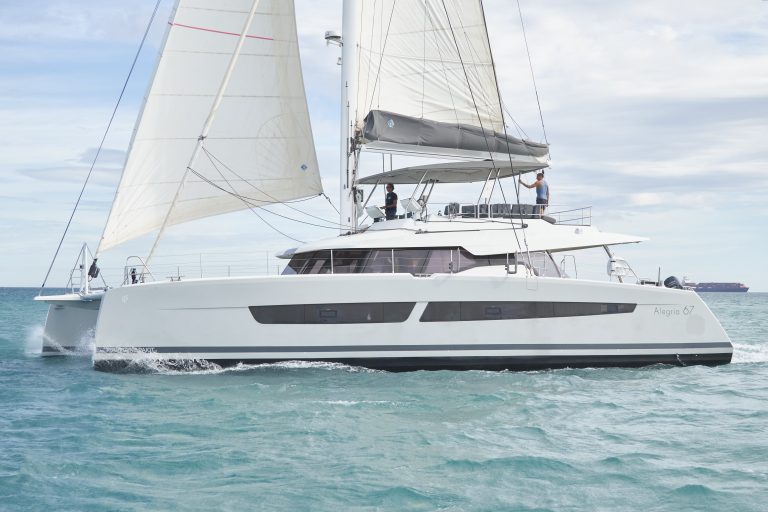 FOUNTAINE PAJOT ALEGRIA 67