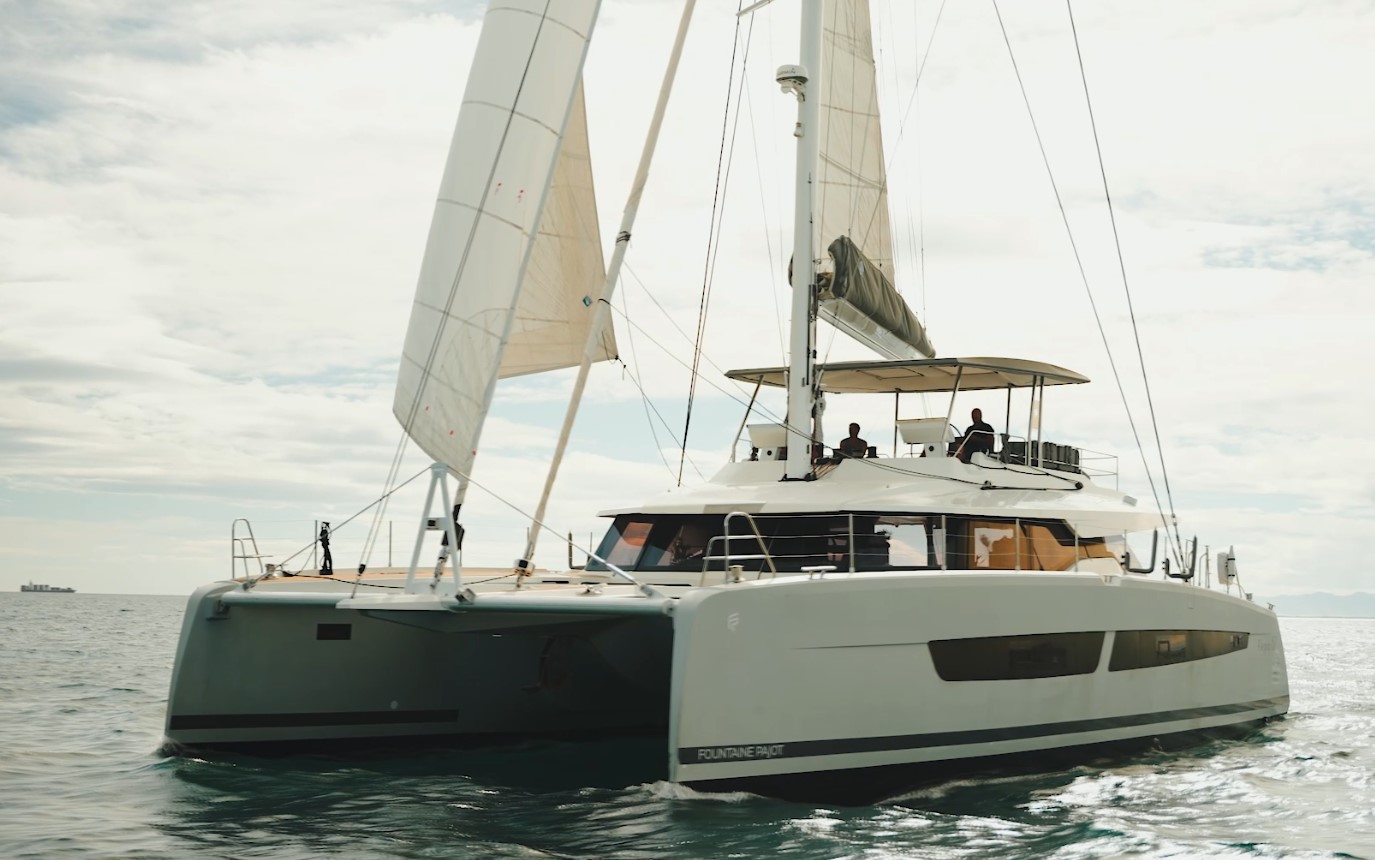 FOUNTAINE PAJOT ALEGRIA 67