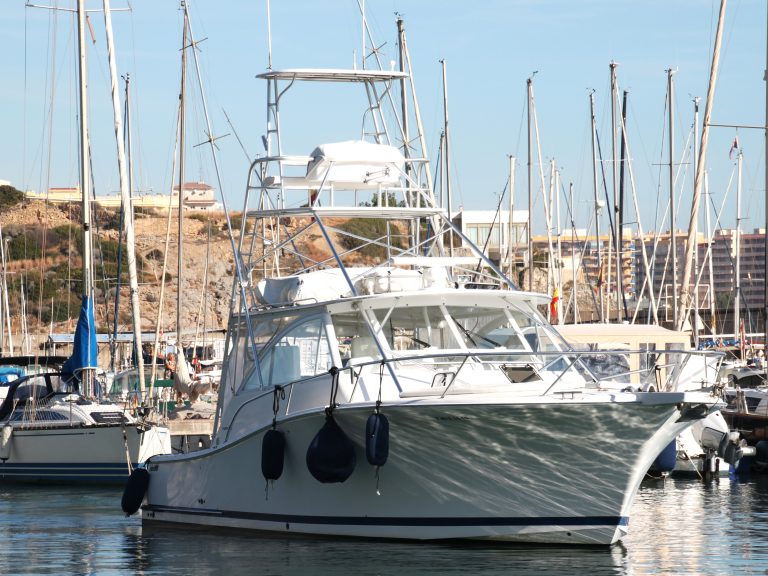 LUHRS 41 Open