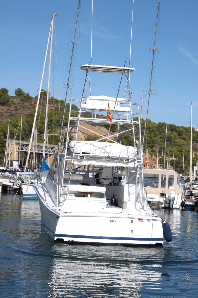 LUHRS 41 Open