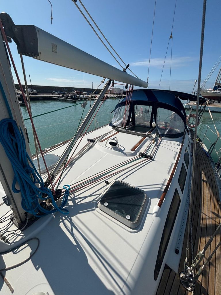 JEANNEAU SUN ODYSSEY 43